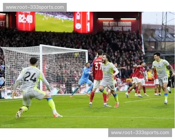 利兹联边路进攻优势明显,图雷阿夫杜拉胡针对桑德兰短板 利兹联边路进攻优势明显,图雷阿夫杜拉胡针对桑德兰短板